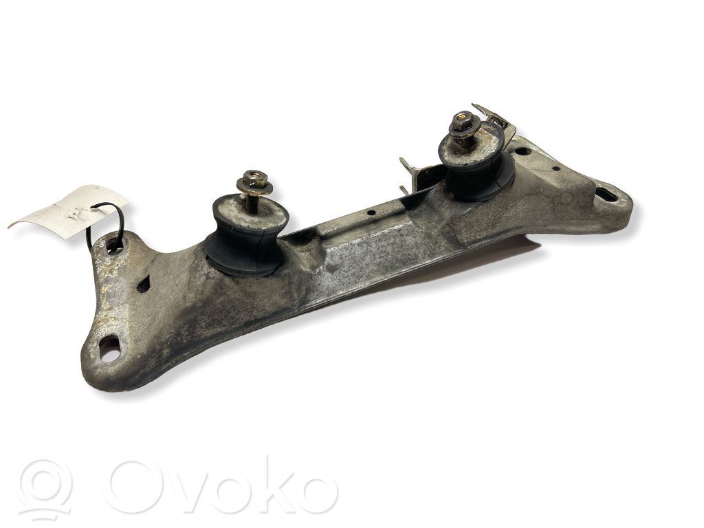 BMW Z4 E85 E86 Gearbox mounting bracket 