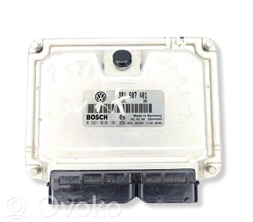 Volkswagen PASSAT B5 Engine control unit/module 