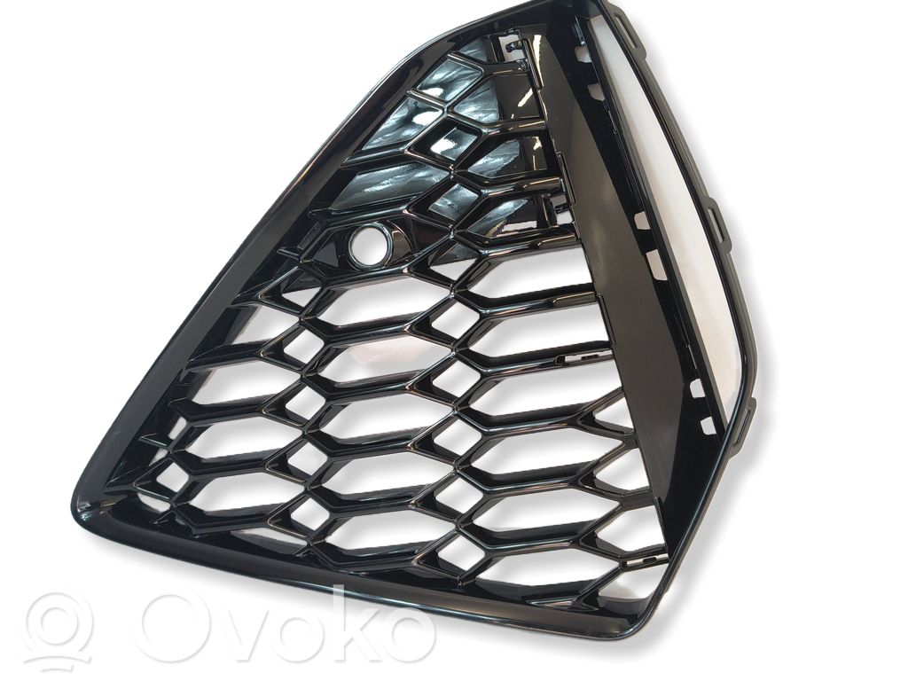 Audi RS6 C8 Front bumper lower grill 