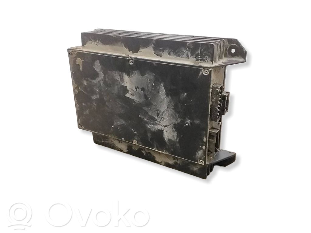 BMW 5 E39 Garso stiprintuvas 