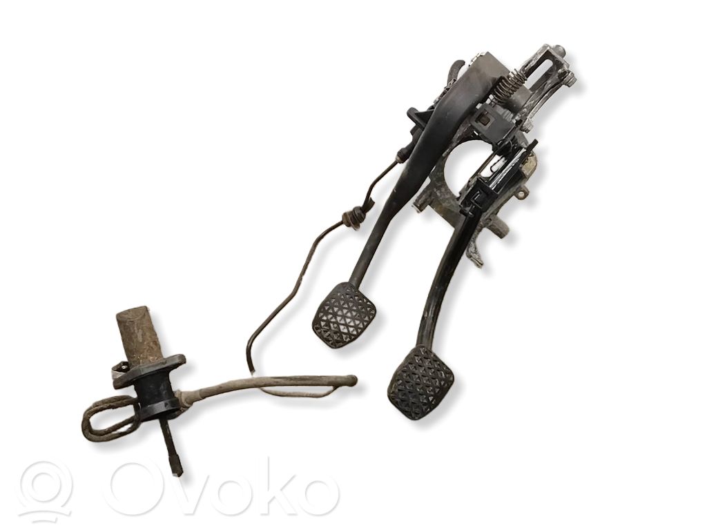 Pedal assembly   42223703