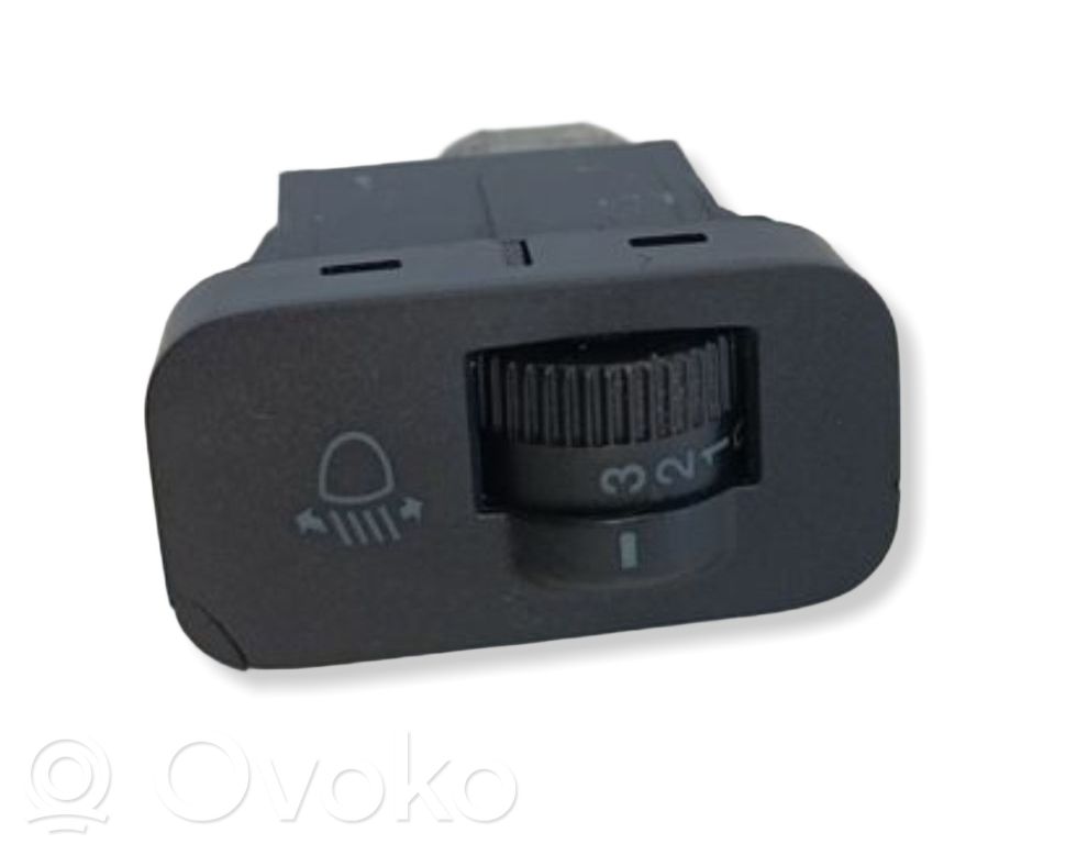 Przycisk / Pokrętło regulacji świateł   M20010,AE820