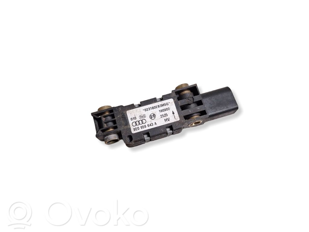 Audi A6 S6 C5 4B Airbag deployment crash/impact sensor 