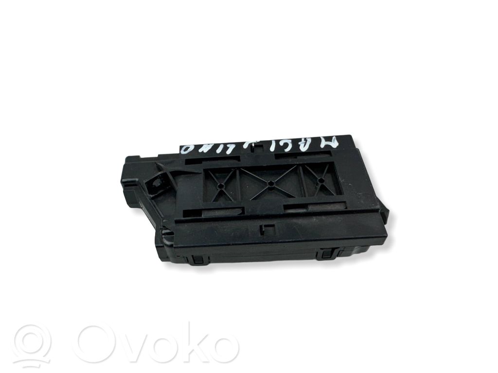 Volkswagen Polo V 6R Unidad central de control multimedia 