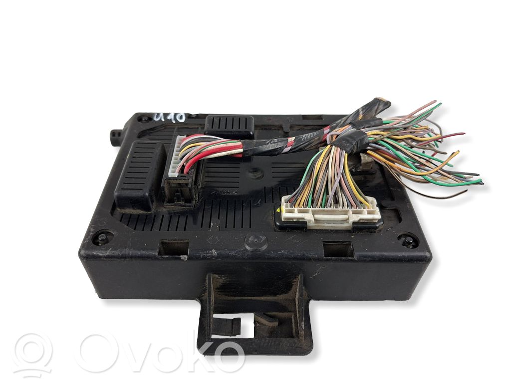 Renault Clio III Comfort/convenience module 