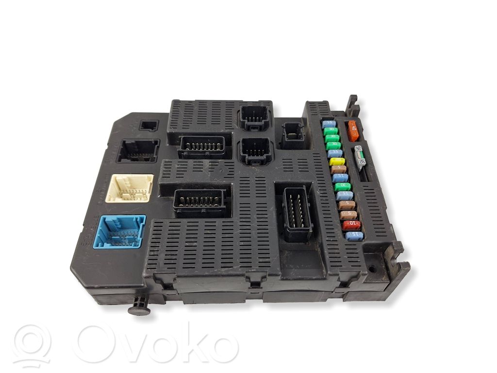 Citroen C3 Fuse module 