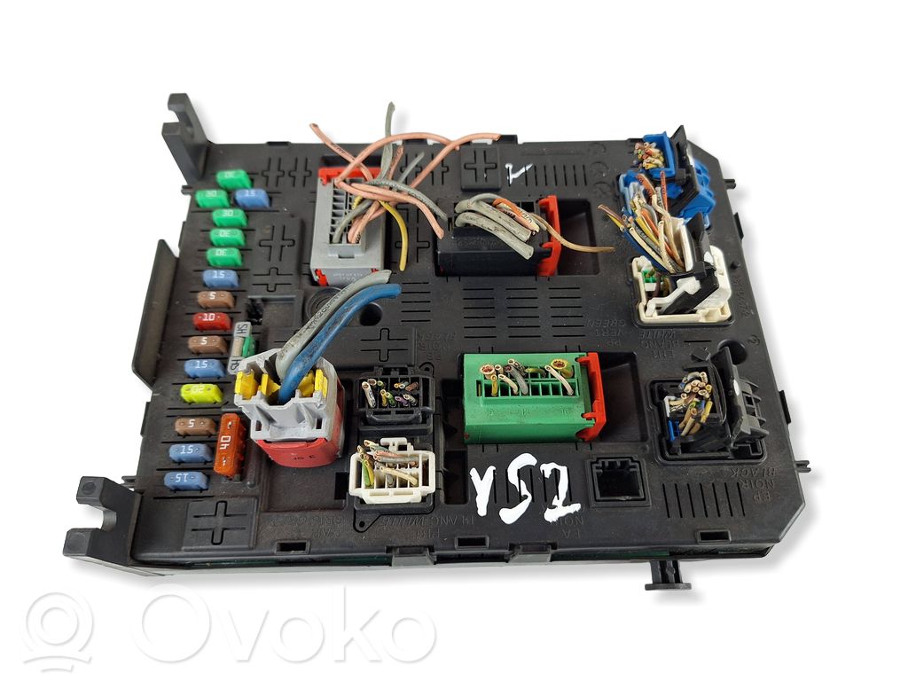 Peugeot 308 SW  Fuse module 