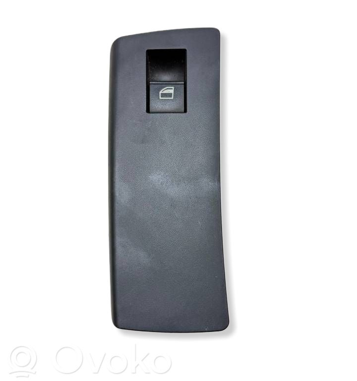 Electric window control switch   6907500