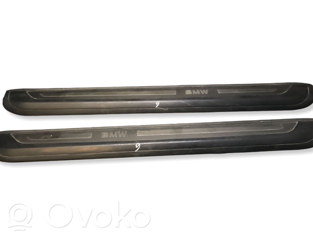 BMW 6 E63 E64 Priekinio slenksčio apdaila (išorinė) 