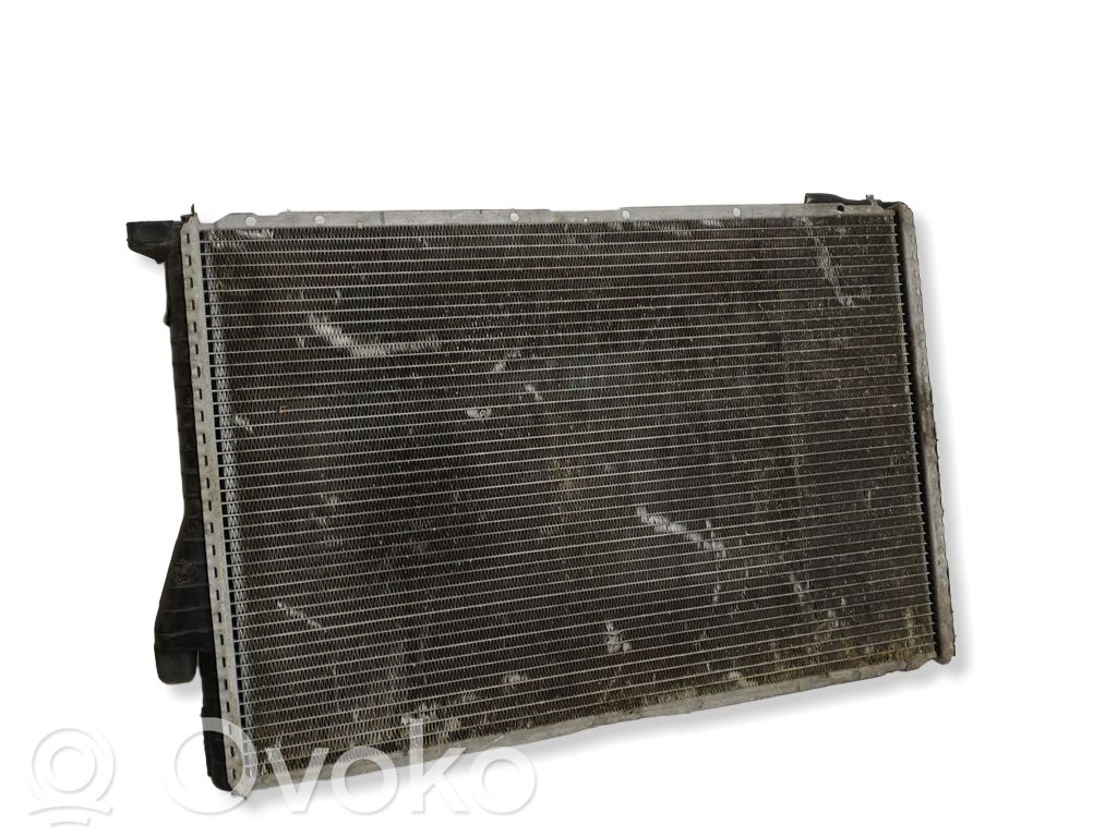 BMW 5 E39 Coolant radiator 