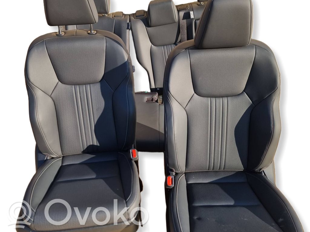 Interior set