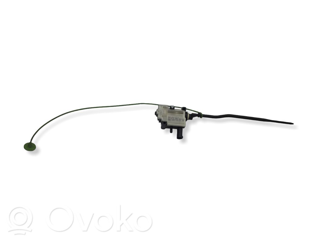 Polttoainesäiliön korkin lukko   406204427