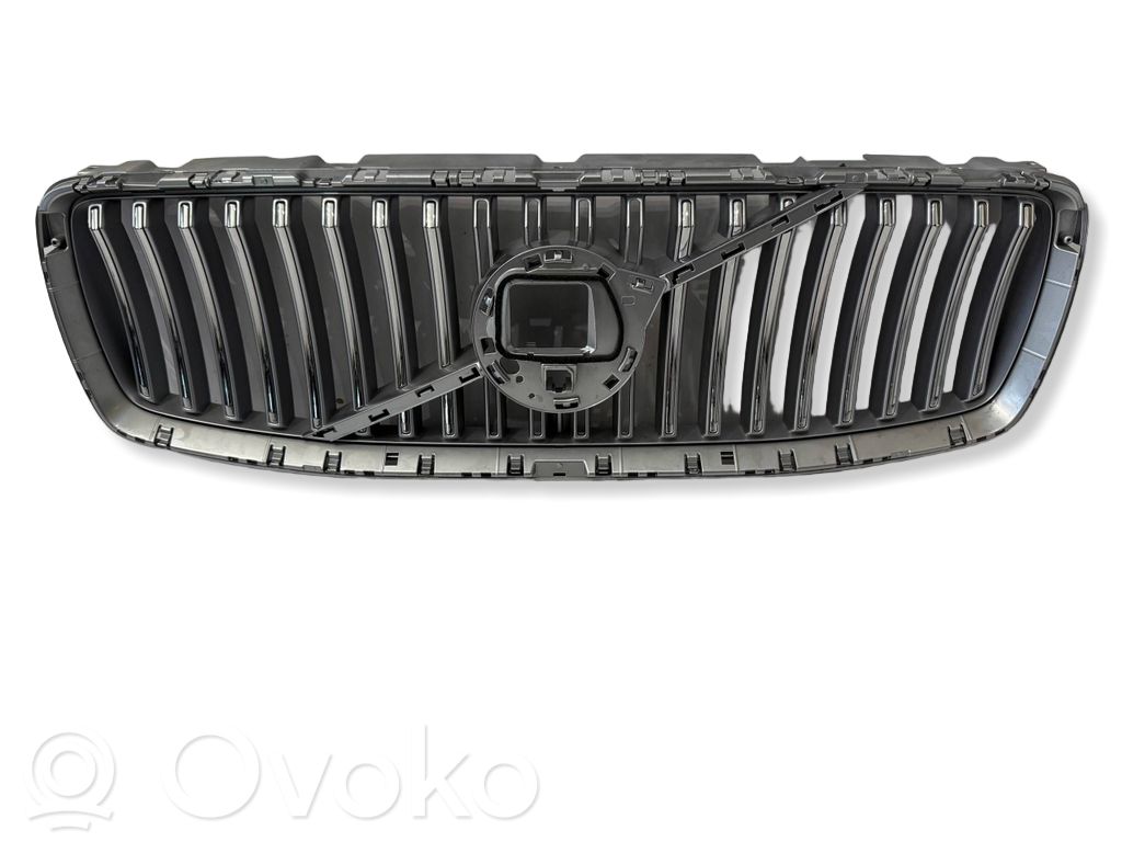 Volvo XC90 Atrapa chłodnicy / Grill 