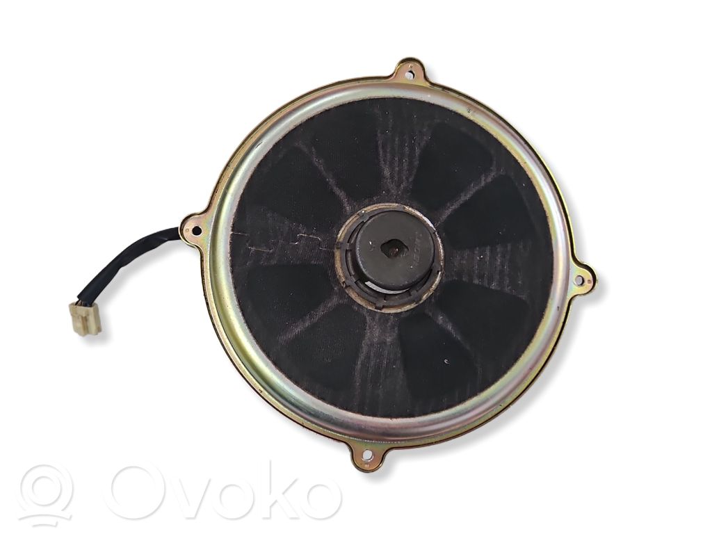 Mazda 6 Altavoz subwoofer 