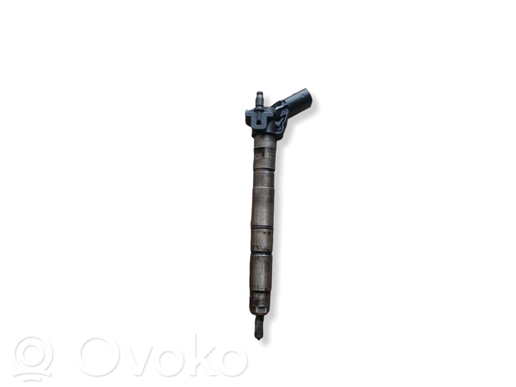 Audi A6 S6 C6 4F Fuel injector 