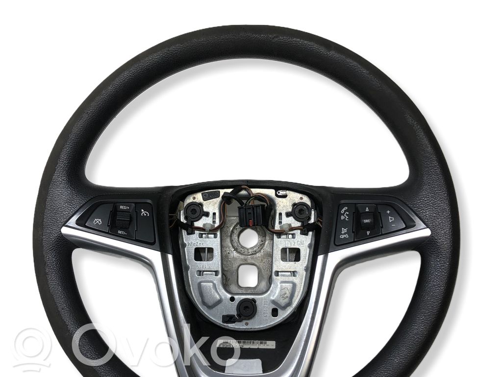 Opel Astra J Ohjauspyörä 