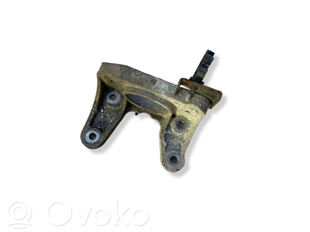 Opel Vivaro Pārnesumkārbas stiprinājuma kronšteins 