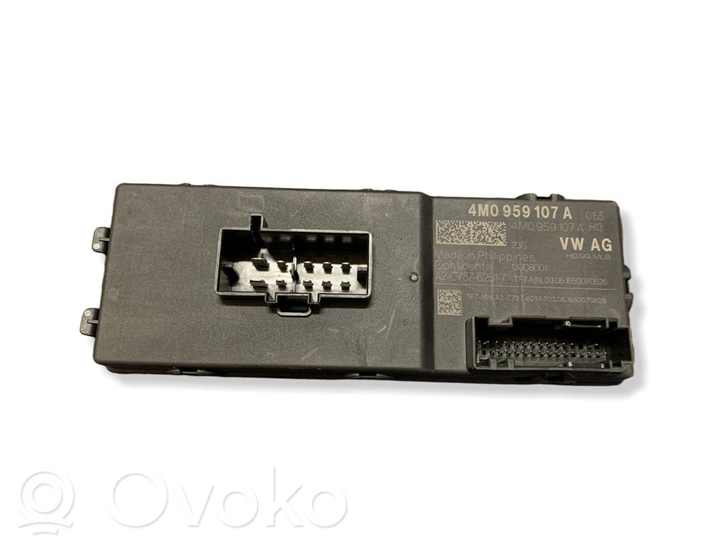 Audi A4 S4 B9 Tailgate/trunk control unit/module 
