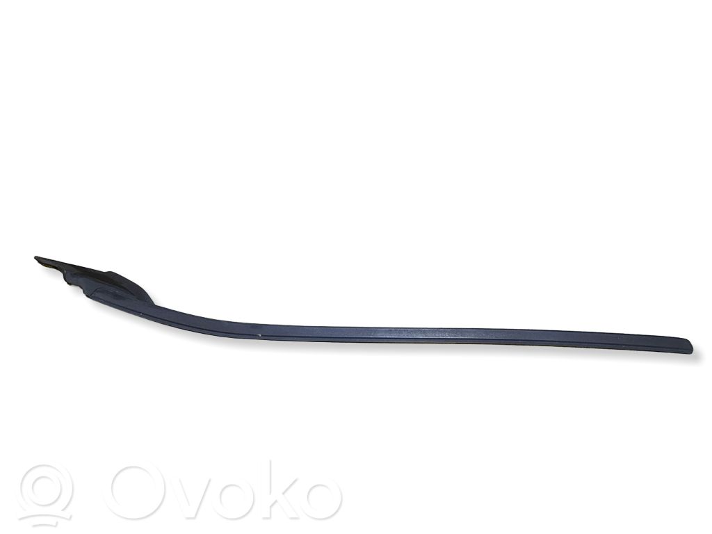 Volvo V40 Cross country Windshield trim 