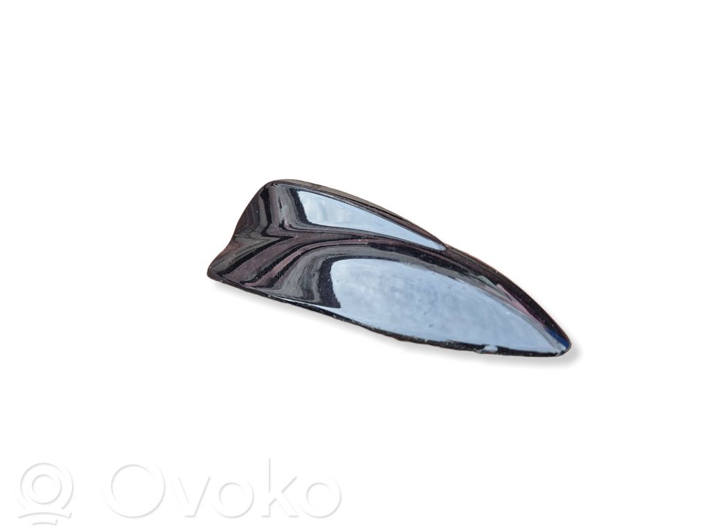 Volvo V60 GPS-pystyantenni 