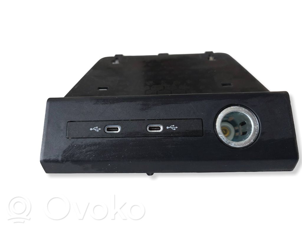 Audi Q4 Sportback e-tron Enchufe conector USB 
