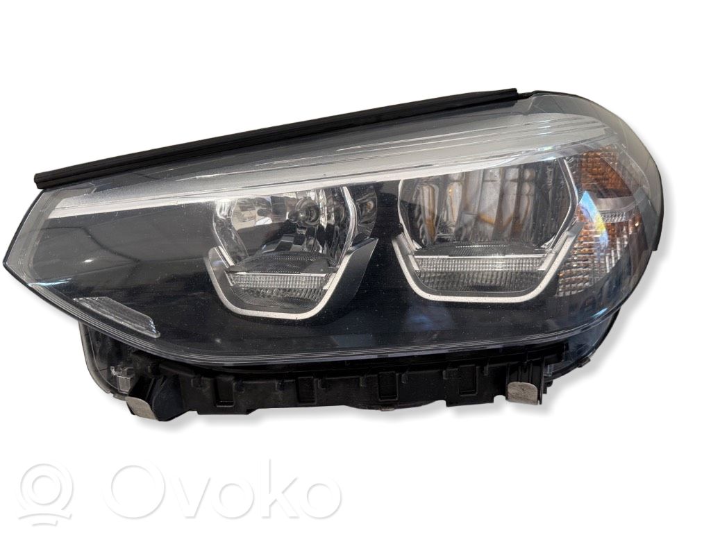 BMW X3 G01 Lampa przednia 