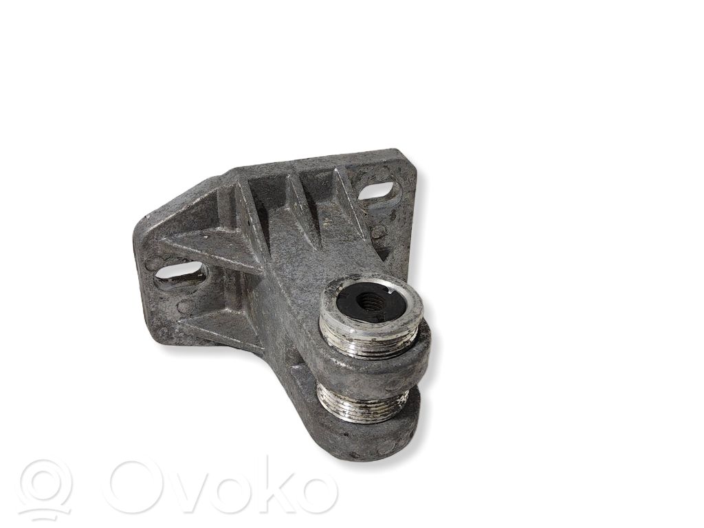 Audi A6 S6 C4 4A Front bumper mounting bracket 