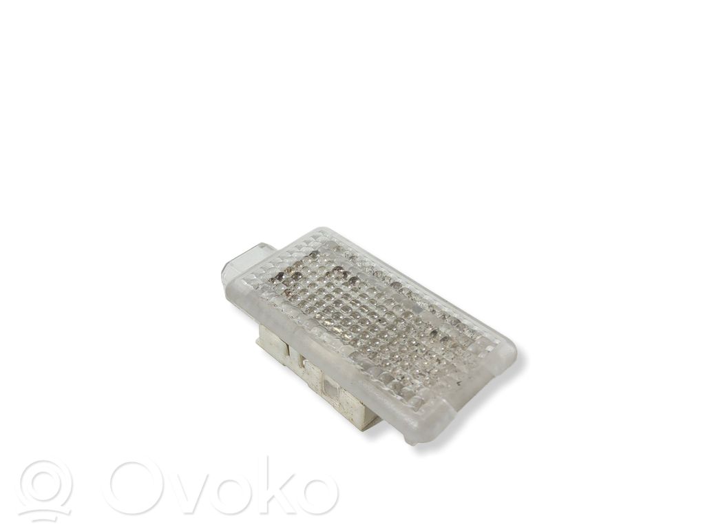 Audi A8 S8 D3 4E Boot/trunk interior light 