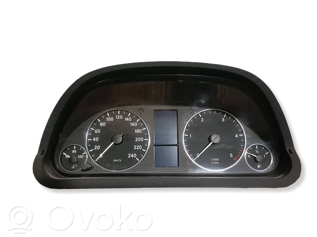 Mercedes-Benz A W169 Licznik / Prędkościomierz 