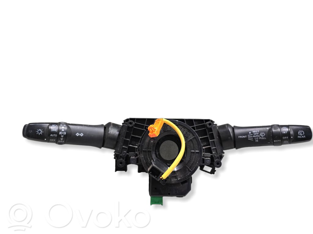 Mitsubishi Outlander Interruptor/palanca de limpiador de luz de giro 