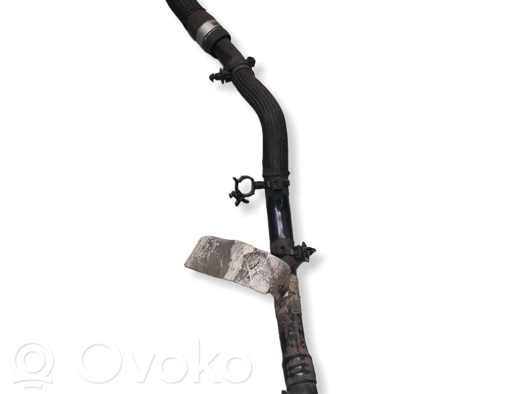 Jaguar I-Pace Engine coolant pipe/hose 