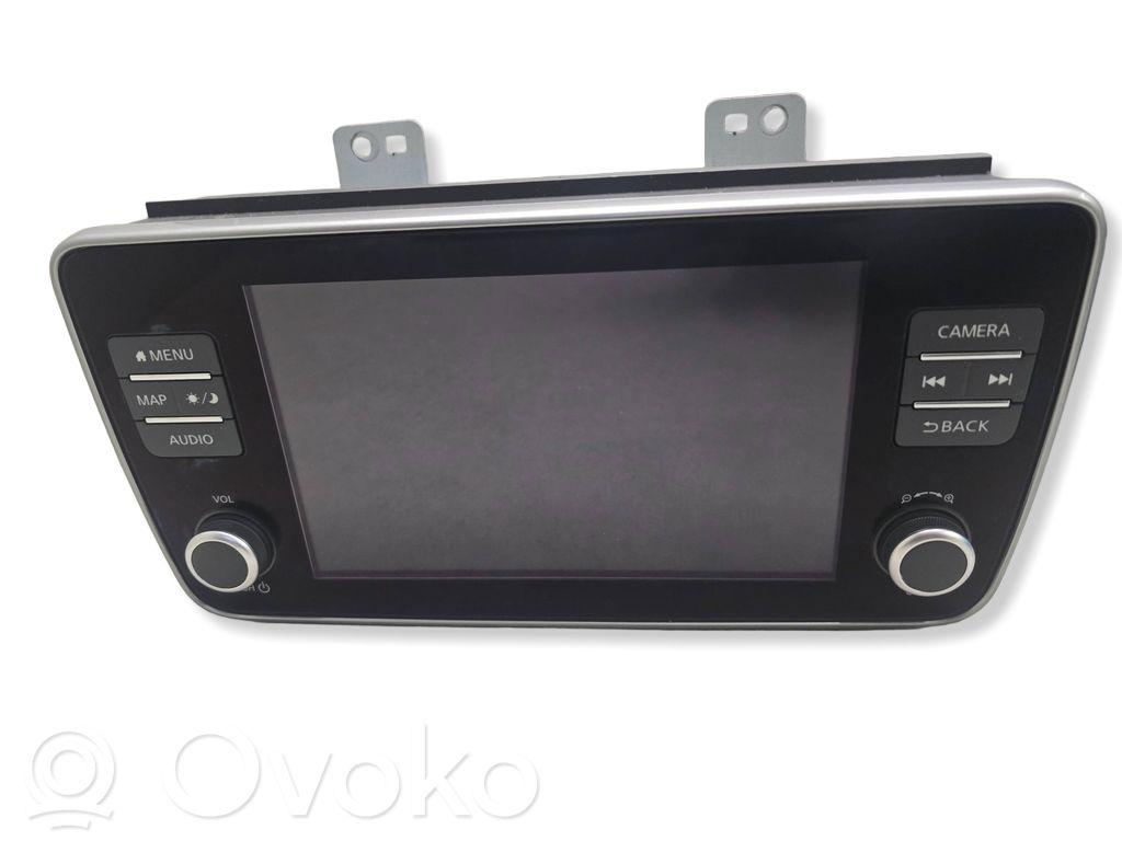 Nissan Leaf II (ZE1) Panel / Radioodtwarzacz CD/DVD/GPS 