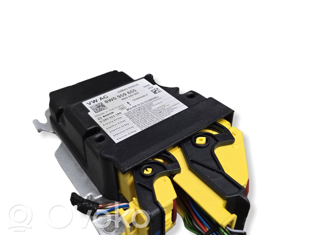 Audi A4 S4 B9 Airbag control unit/module 