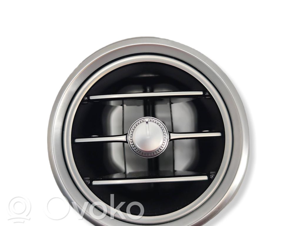 Mercedes-Benz C W205 Dash center air vent grill 