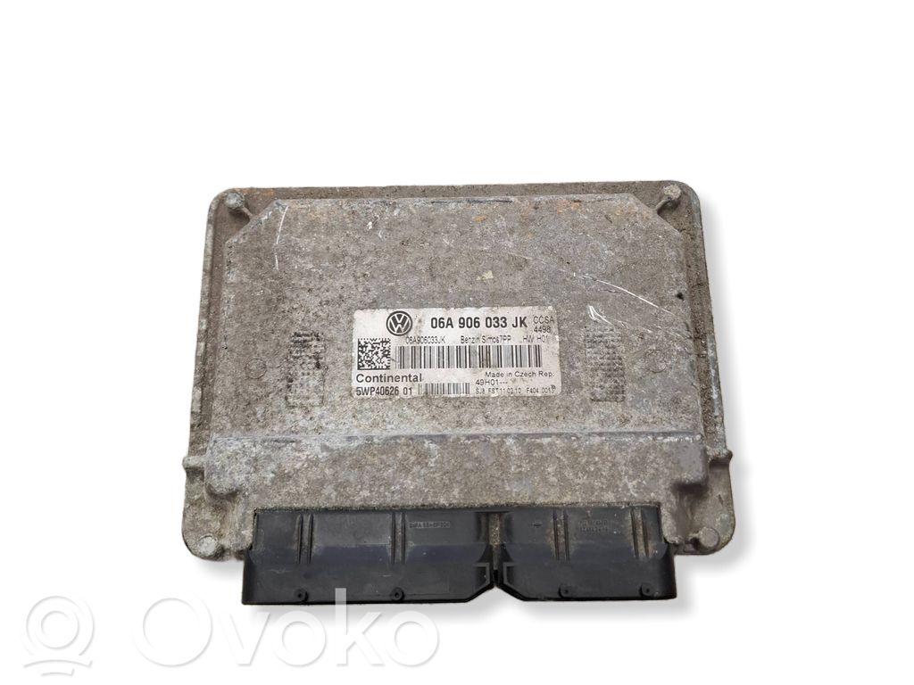 Volkswagen Golf VI Engine control unit/module 