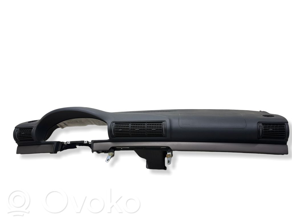 Audi A4 S4 B5 8D Panelė 
