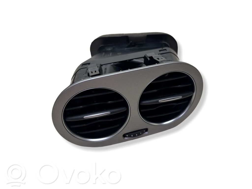 Volkswagen Tiguan Boczna kratka nawiewu deski rozdzielczej 