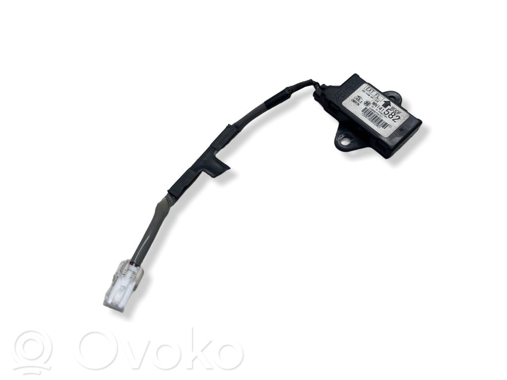 Mitsubishi Outlander Aerial antenna amplifier 