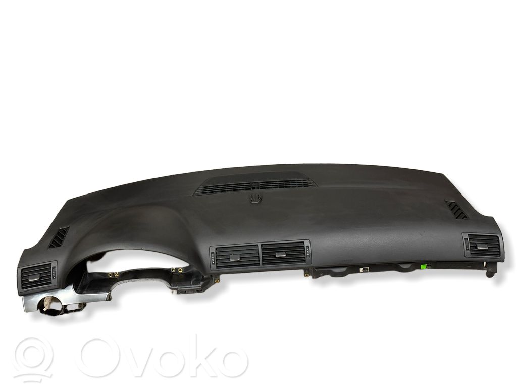 Audi A4 S4 B7 8E 8H Dashboard 