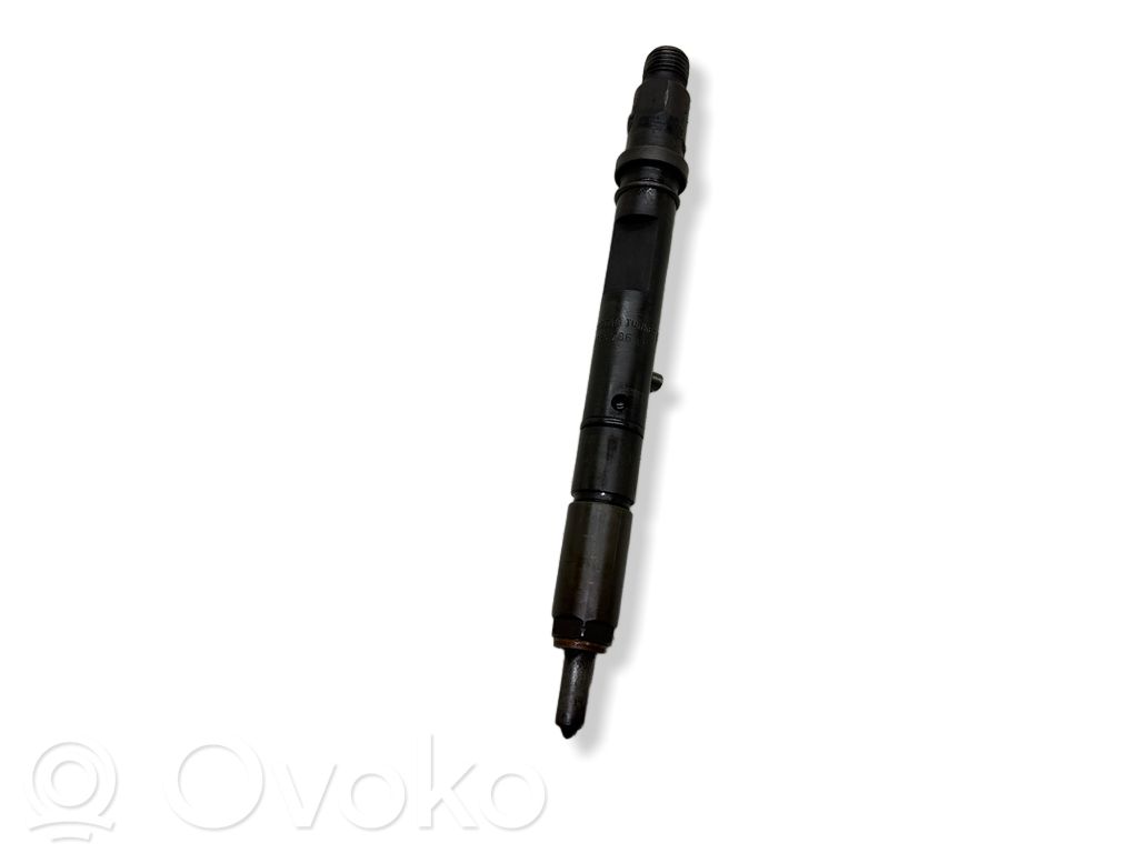 Audi A4 S4 B7 8E 8H Fuel injector 