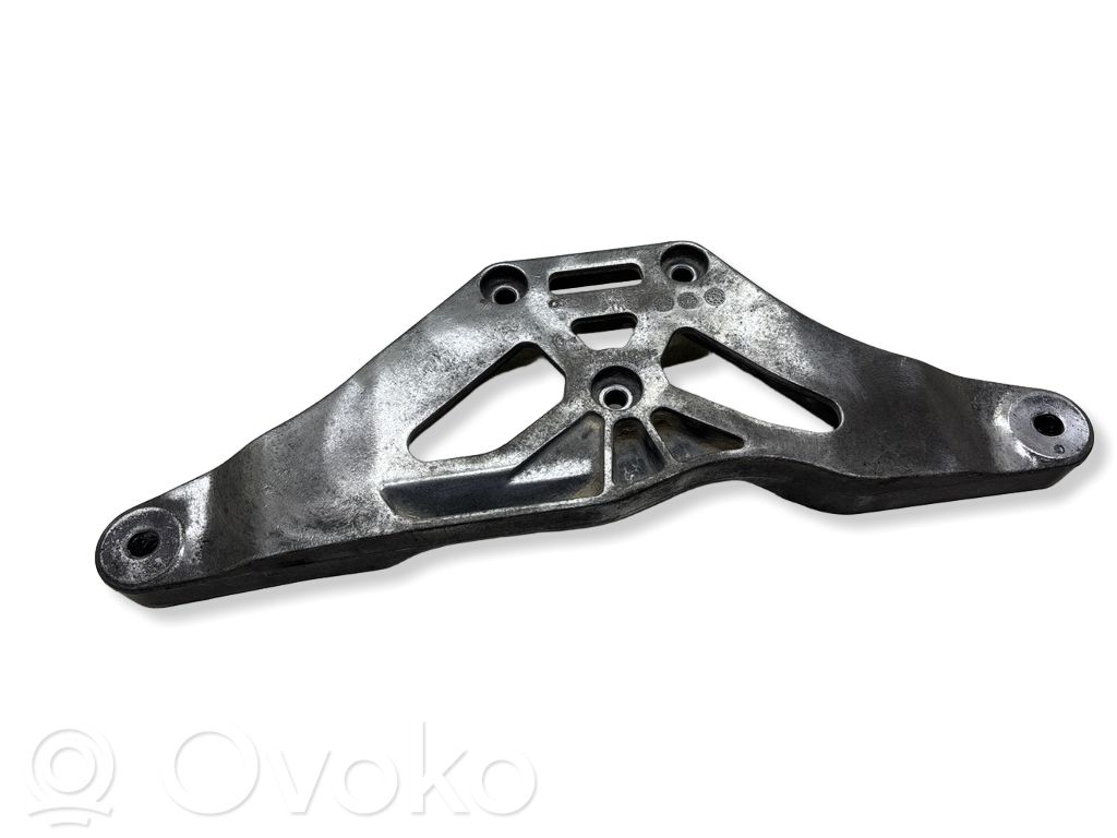 Rear differential/diff mount bracket   4F0599287