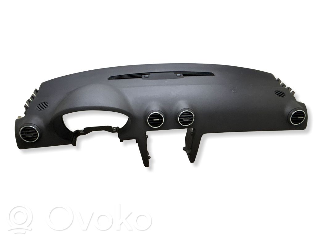 Audi A3 S3 8P Dashboard 