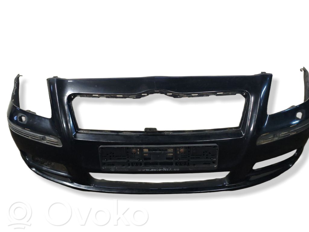 Toyota Avensis T250 Parachoques delantero 