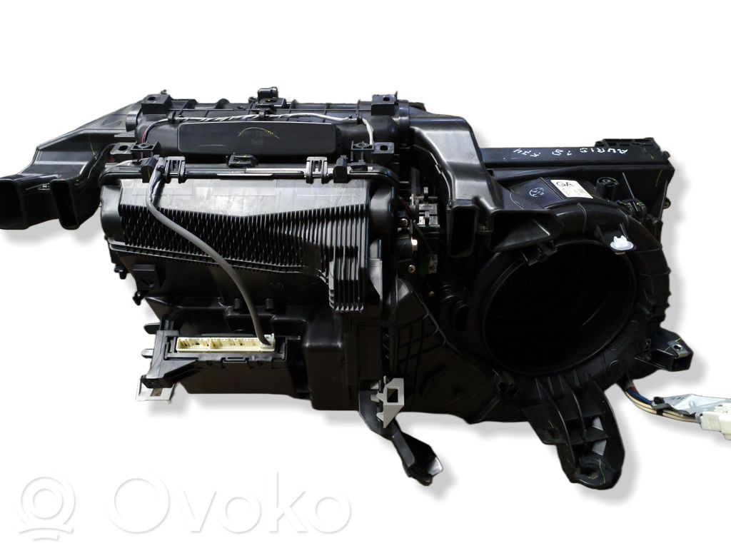 Toyota Auris 150 Nagrzewnica / Komplet 