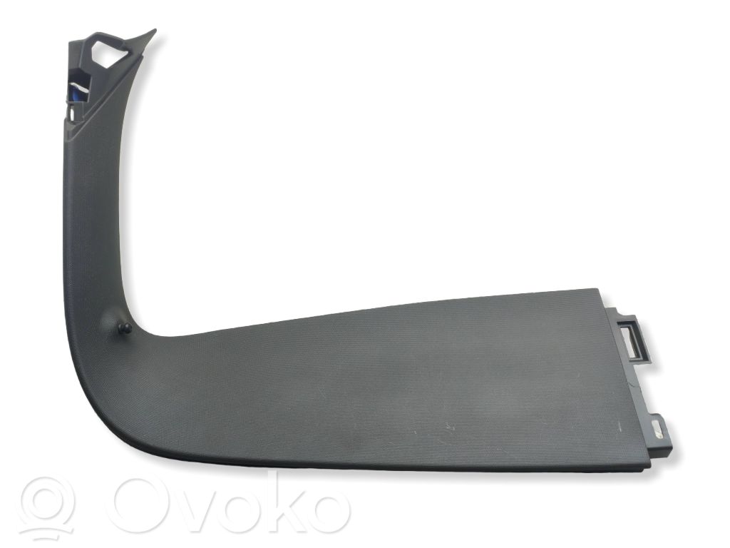 Opel Astra K Rivestimento portellone 