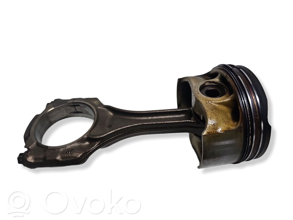 BMW 7 F01 F02 F03 F04 Piston with connecting rod 