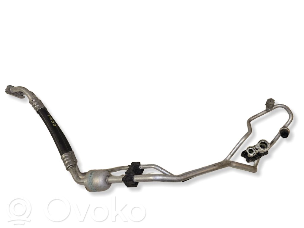 Opel Corsa E Ilmastointilaitteen putki (A/C) 