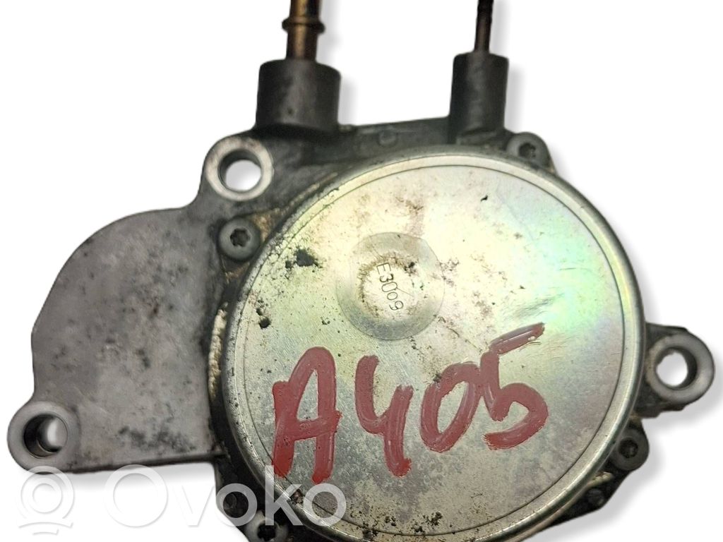 Opel Astra H Vacuum pump 