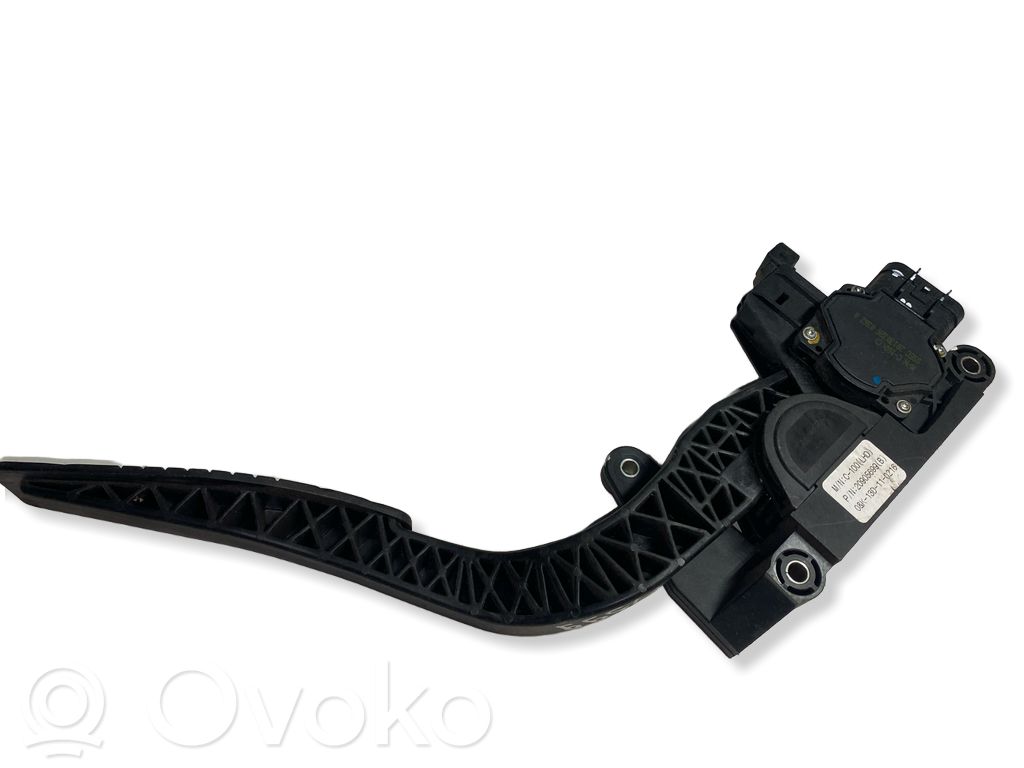 Gaspedal   20905699,08K13D110216,20130326