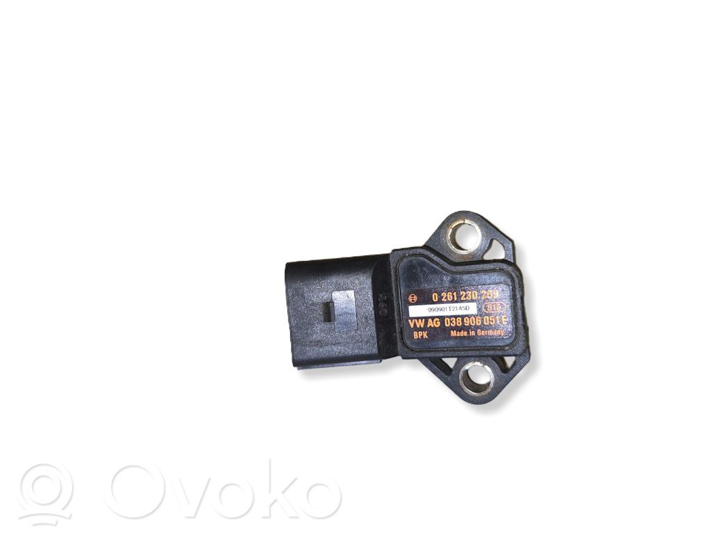 Audi A4 S4 B8 8K Air pressure sensor 